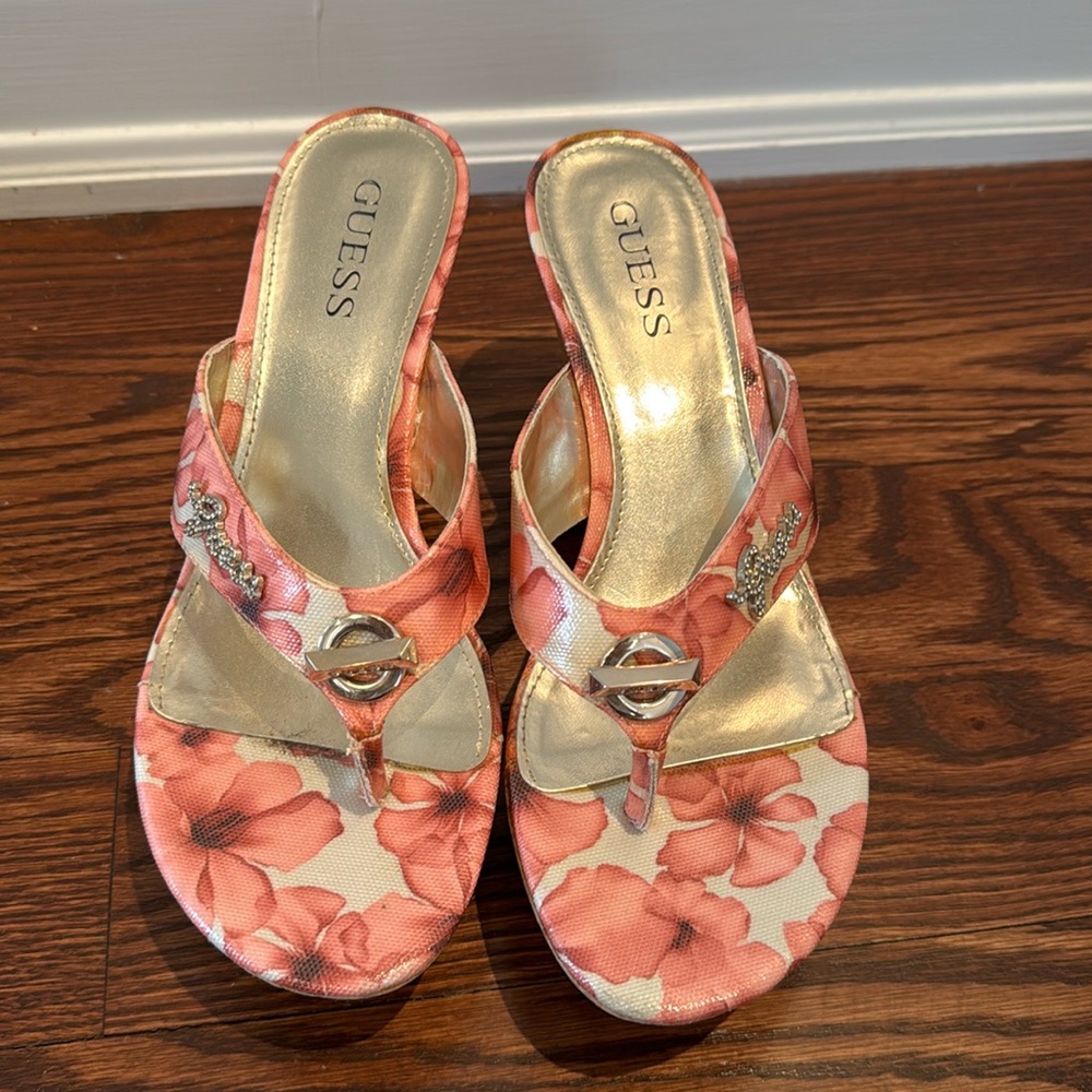Guess wedges sandals